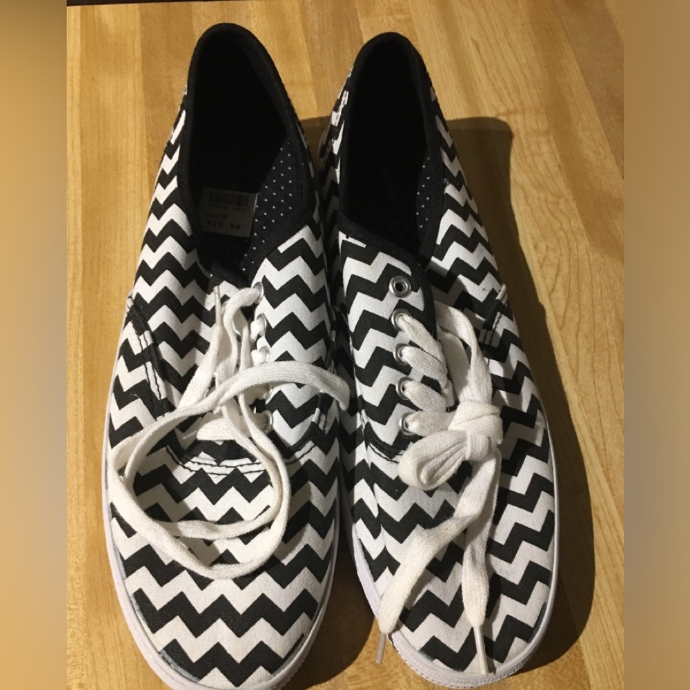 Women sneakers